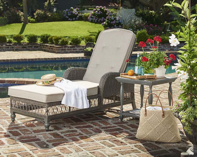 Paula Deen Home Furniture Dogwood Collection - Image 3