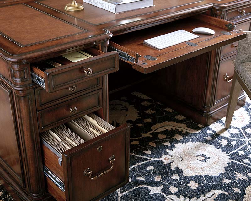 Lexington Richmond Hill Collection - Image 2