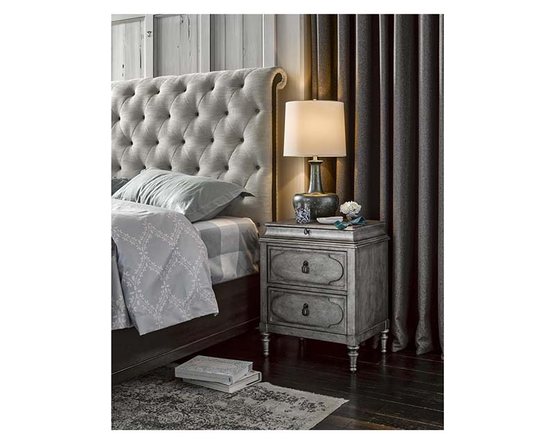 Universal Furniture Postscript CUTE-AS-A-BUTTON SLEIGH BED SET - Image 2