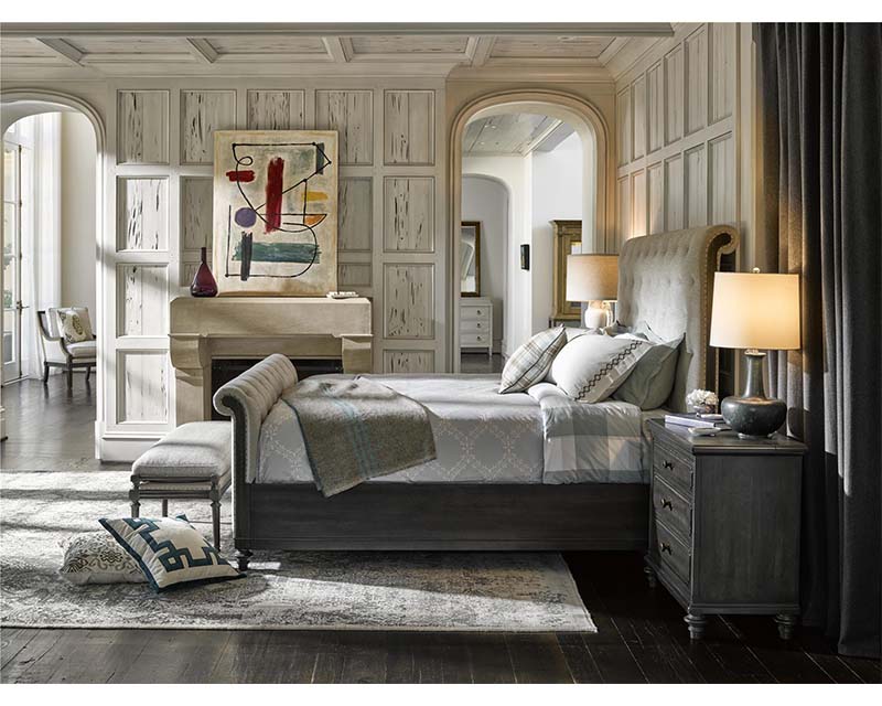 Universal Furniture Postscript CUTE-AS-A-BUTTON SLEIGH BED SET